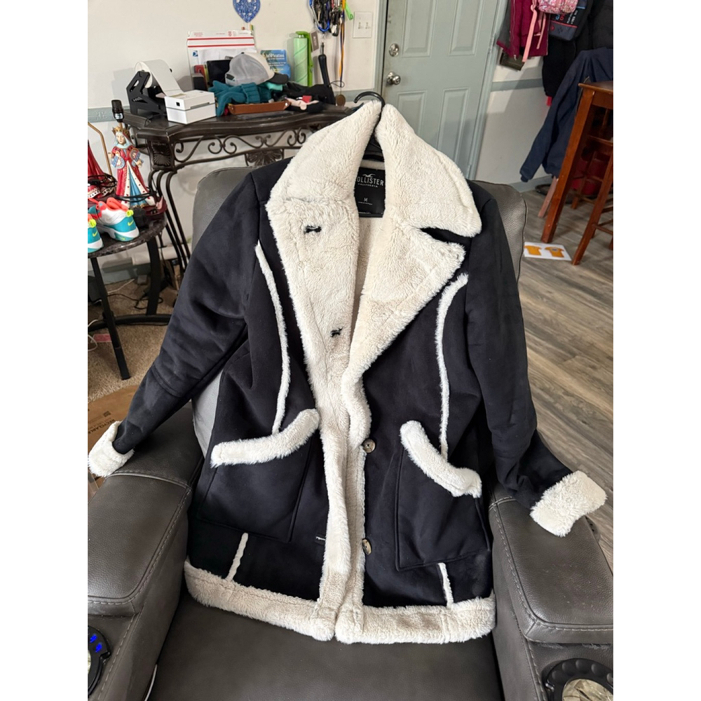 Women's Hollister Black & Beige Faux Shearling Jacket M
